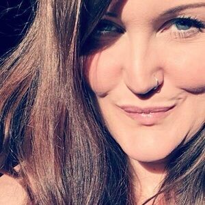 Meet your Posher, Jenn